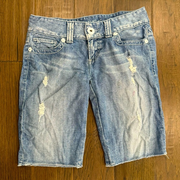 Guess Shorts - Picture 1 of 8